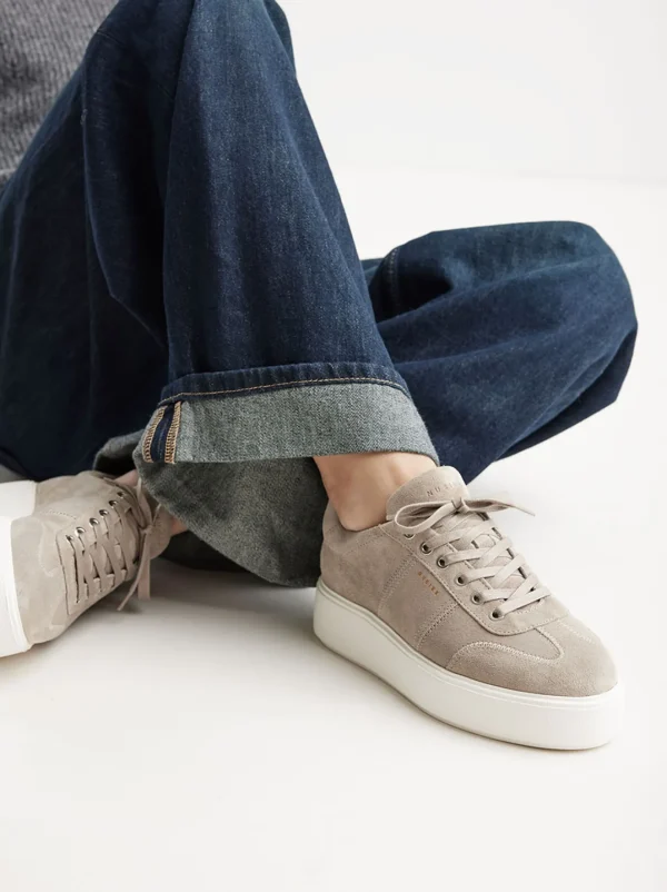 Outlet Elise Wing Women Sneakers